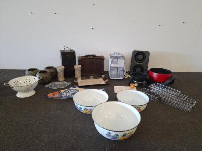 Large Lot Vintage Enamel Mixing Bowls, Rival Juice Extractor, ( powered on) Cookware, Serveware & Decor