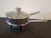 Large Mixed Kitchen and Household Item Lot, Baking Racks, Colander, Containers, Utensils, Gloves, snow peel and more - 6