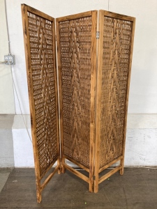 3-Panel Privacy Screen