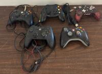 Xbox 360 Kinect Sensor, 5 Controllers (Wired/Wireless), Dual Charging Dock, NES USB Controller - 3
