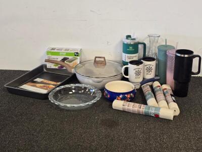 Assorted Kitchenware Lot &ndash; Mainstays Lasagna Pan, Stanley 40oz Tumbler, Shelf Liners, 14pc