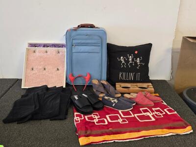 Mixed Lot of Household Items &ndash; Luggage, Shoes, Pillow & Accessories
