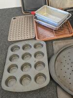 22-Piece USA Pan, Cuisinart & Assorted Bakeware/Cookware Lot&mdash;Trays, Pans, Plates, Racks - 3