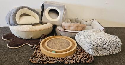 Lot of Assorted Cat & Small Dog Beds, Mats & Scratcher - Vibrant Life, PetShoppe, Plush, Variety