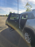 2014 JEEP CHEROKEE - ROOF RACKS! 56K MILES! - 12