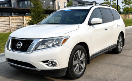 2015 NISSAN PATHFINDER - BUYERS ASSURANCE POLICY!