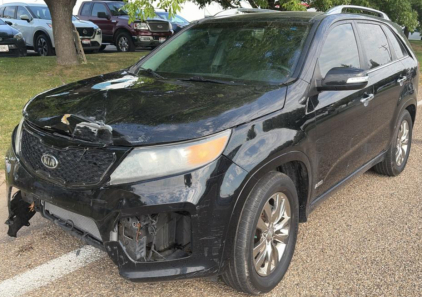 2011 KIA SORENTO - FWD!