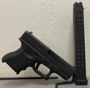 Glock 26 9mm Subcompact Pistol, Austria, Extended Magazine, Serial DXH642US