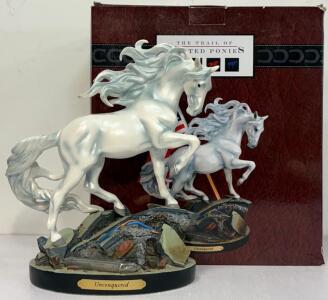 Trail Of Painted Ponies "Unconquered" Figurine By Kathleen Moody, 7" Limited Edition, Box & Flag