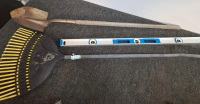Mixed Lot: Garant Snow Shovel, Round Shovel, Rake, Broom, Mop, Spirit Level &ndash; Assorted Tools - 2
