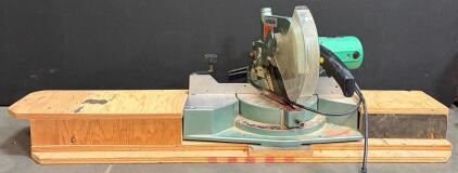 Hitachi C10FC 10" Compound Miter Saw W/ Wood Worktop