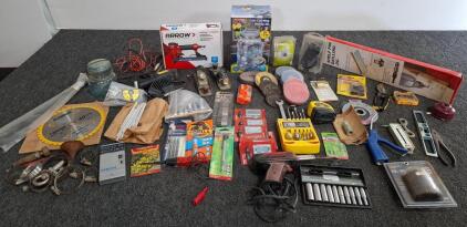 Arrow PT50 Pneumatic Staple Gun, T50 Staples, 100 Staple Capacity, 60&ndash;100 PSI, New in Box, hand toolsz sockets, circular saw blade, soldering gun.( powered on) Electronic piggy bank, vintage colored glass jar and more