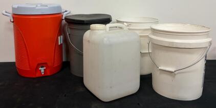 5 Utility Containers: 10 Gal Rubbermaid Cooler, 5 Gal Jerry Can & Toilet, 2x 5 Gal Buckets