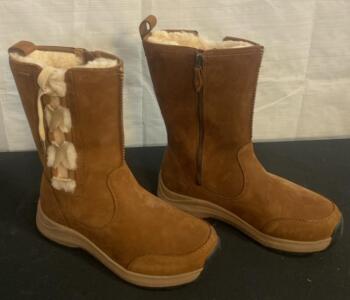 UGG Women&rsquo;s Side-Zip Shearling Boots Chestnut, Size 8, Suede Upper, Wool Lining, Made in Vietnam