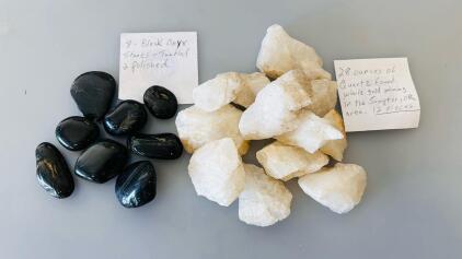 12 Rough Quartz Stones Sumpter Oregon 28oz & 8 Tumbled Polished Black Onyx Gemstones