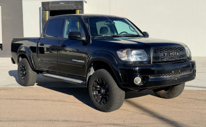 2005 TOYOTA TUNDRA - AFTERMARKET TIRES! 118K MILES!