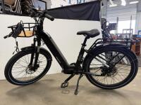 Magnum Cosmo 500W 48V Urban Electric Bike, Step-Through, Front & Rear Rack, Disc Brakes - 2
