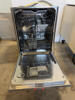 ASKO Stainless Steel Built-In Dishwasher, 16 Place, 3-Rack, Electronic Controls, Quiet 42 dB - 4