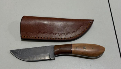 Damascus Fixed Blade Hunting Knife, 4.75" Blade, Full Tang, Wood Handle, Leather Sheath