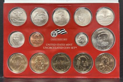 2007 Denver U.S. Mint Uncirculated Coin Set, Presidential $1s, State Quarters, Complete. 14 Coins Total