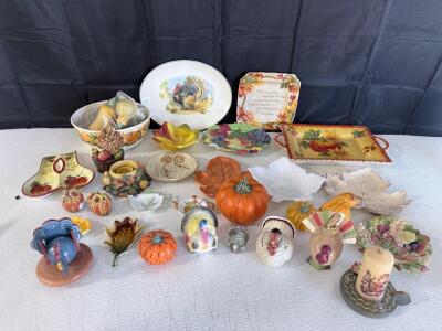 Thanksgiving Fall Ceramic Decor Lot &ndash; 24 Pc Mixed Tableware & Figurines Turkeys Pumpkins