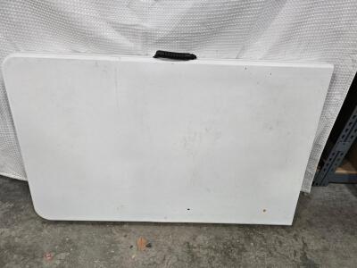 8 ft Folding Banquet Table White Plastic with Carry Handle 96 x 30 x29