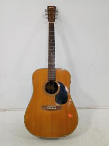 Morris Acoustic Guitar, Natural Finish, 20 Frets, Made in Japan, Vintage 1970s-80s
