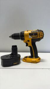 DeWalt DC730 14.4V Cordless Drill/Driver with 1/2" Keyless Chuck and Battery