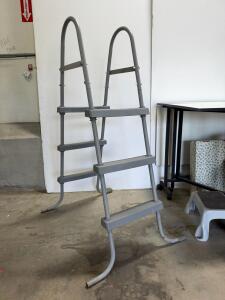 Gray 3-Step A-Frame Above Ground Pool Ladder, Steel Frame, Supports Up To 52" Pool Wall