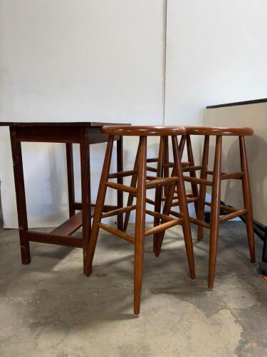 Solid Wood Bar Table and 3 Bar Stools Set, Medium Brown Finish, 29&rdquo; Stools, 32&rdquo; Table
