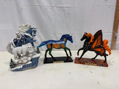 Trail of Painted Ponies: Guardian of the North, Pumpkin Patch, Monarch Beauty Figurines, 1E Editions