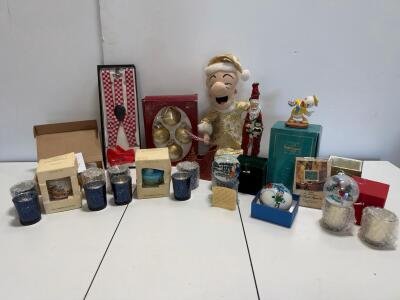 Vintage Christmas Lot: Ornaments! Hallmark 1980 Satin Ornament 'Christmas Time' Tree-Trimmer Collection in Original Box