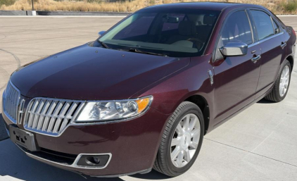 2012 LINCOLN MKZ- AWD - LEATHER INTERIOR!