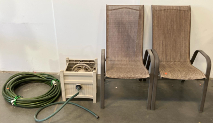 Outdoor Hose Reel Box With 50ft Garden Hose And 2 Brown Mesh Patio Chairs, Manual Crank
