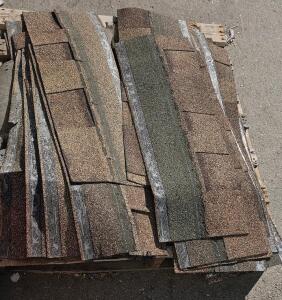 Used 3-Tab Asphalt Roofing Shingles, Brown/Weathered Blend, Approx. 250&ndash;300 Sq. Ft. Coverage