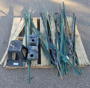 10+ Steel T-Posts 6.5 ft w/ Heavy Duty Bases &ndash; Used, Various Condition, Green Finish