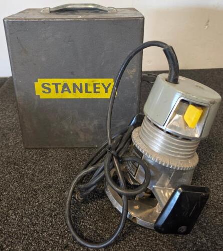 Stanley Model 04 Electric Wood Router, 9.0A, 26,000 RPM, Fixed Base, Includes Metal Case Tested And Functioning