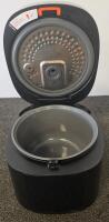 Cosori 5-Cup Digital Multifunction Rice Cooker CRRC601, 600W, Touch Controls, Non-Stick Pot, Plugged In And Turns On - 3