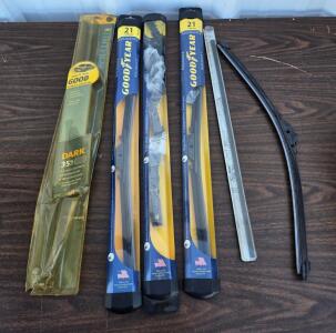 Goodyear Assurance 21" Wiper Blades (3 New, 1 Loose) + 35% VLT Dark Window Tint Kit