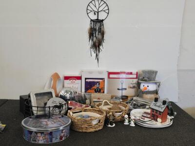 Large Holiday & Seasonal D&eacute;cor Lot &ndash; Holiday Time Lights, Tiered Tray, Snowman Plates & More