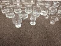 Laboratory Glassware, ULAB/Labvida/Korter, 250&ndash;1000mL Beakers & Flasks, Stemware, 35+ Pieces (Shelf A) - 5