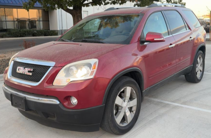 2012 GMC ACADIA - AWD!