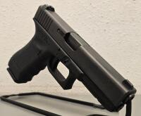Glock 22 Gen 4 .40 S&W, Austrian Made, Serial BKRV656, with Holster - 6