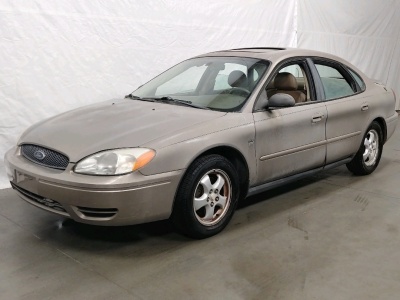 2004 Ford Taurus