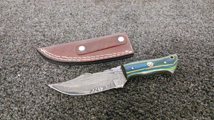 7" Damascus Knife with Sheath