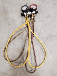 HVAC Manifold Gauge Set, Dual Gauges, 3 Hoses, 36in, Aluminum Body, 2-Way Valves