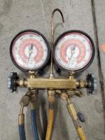 JB Industries 2-Valve Analog Manifold Gauge Set, Brass Body, R22/R134a Compatible, 36" Hoses - 3