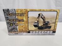 SDLANCH 1:24 Scale 6-Channel Die-Cast Remote Control Excavator Toy with Lights & Sounds, Boxed