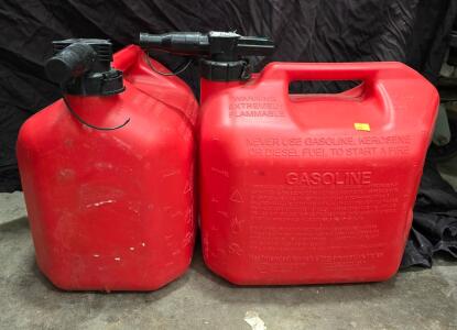 5 Gallon Red Plastic Gasoline Cans, Midwest Can 5600, USA DOT/UN Certified, EPA/CARB Spout