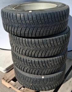 Laufenn I FIT ICE LW71 225/65R17 Studded Winter Tires with 17" Alloy Rims